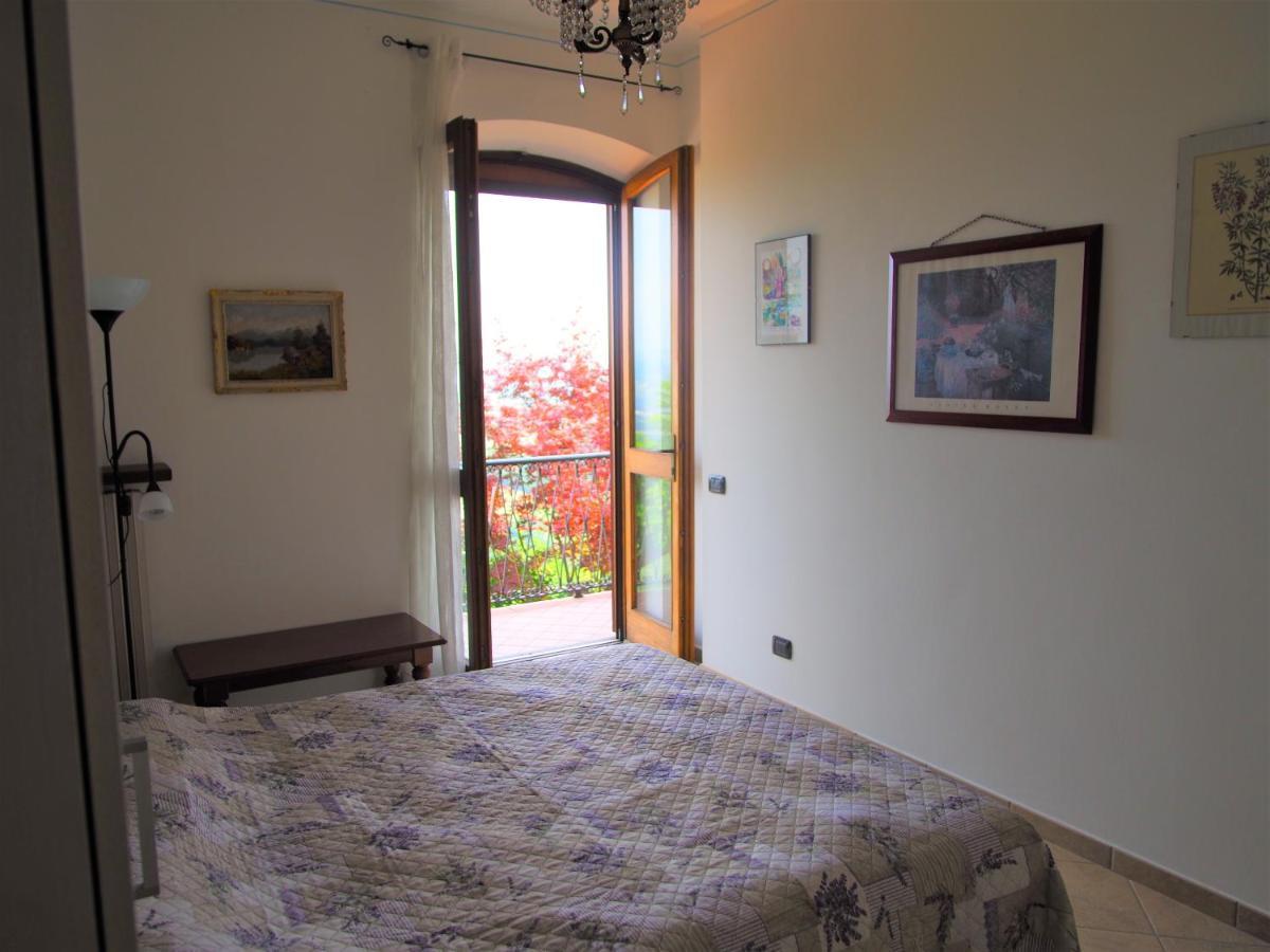 Appartement La Vigna Del Parroco à Verduno Extérieur photo
