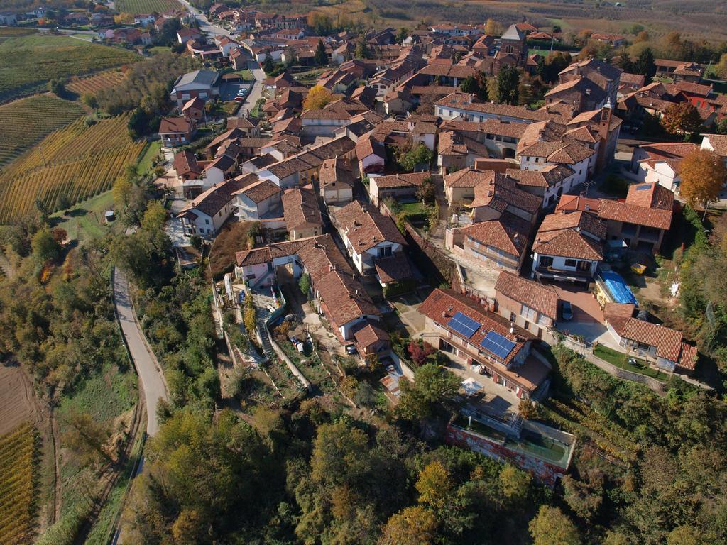 Appartement La Vigna Del Parroco à Verduno Extérieur photo