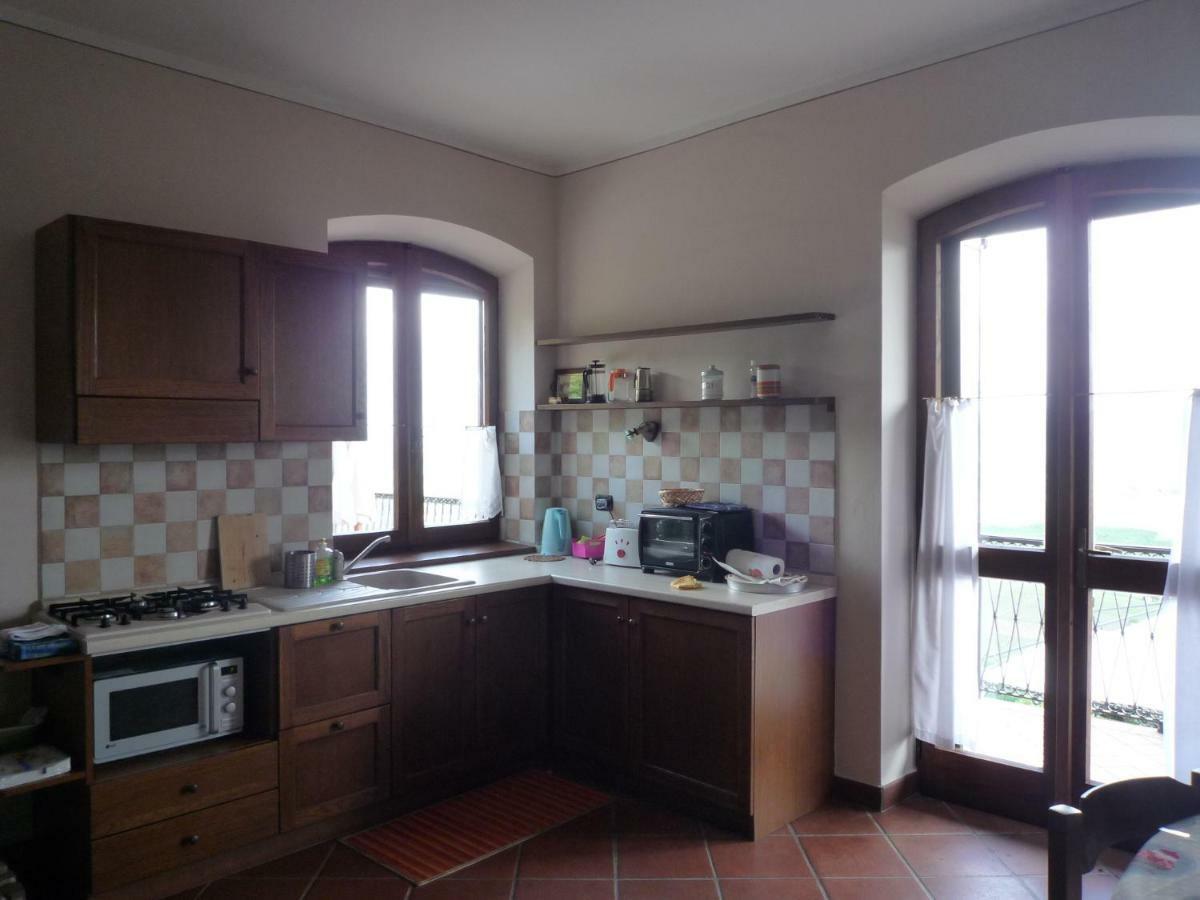 Appartement La Vigna Del Parroco à Verduno Extérieur photo
